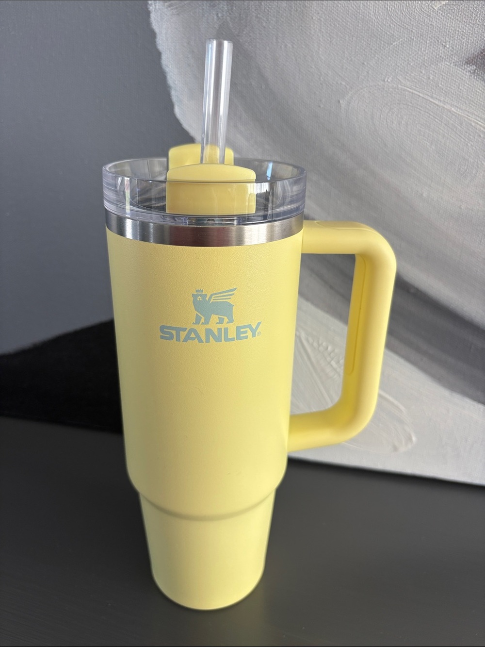 Like new Stanley Pomelo 30 oz Travel Tumbler